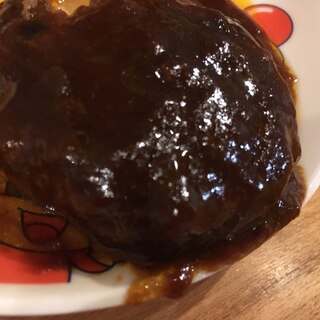 デミ煮込みハンバーグ